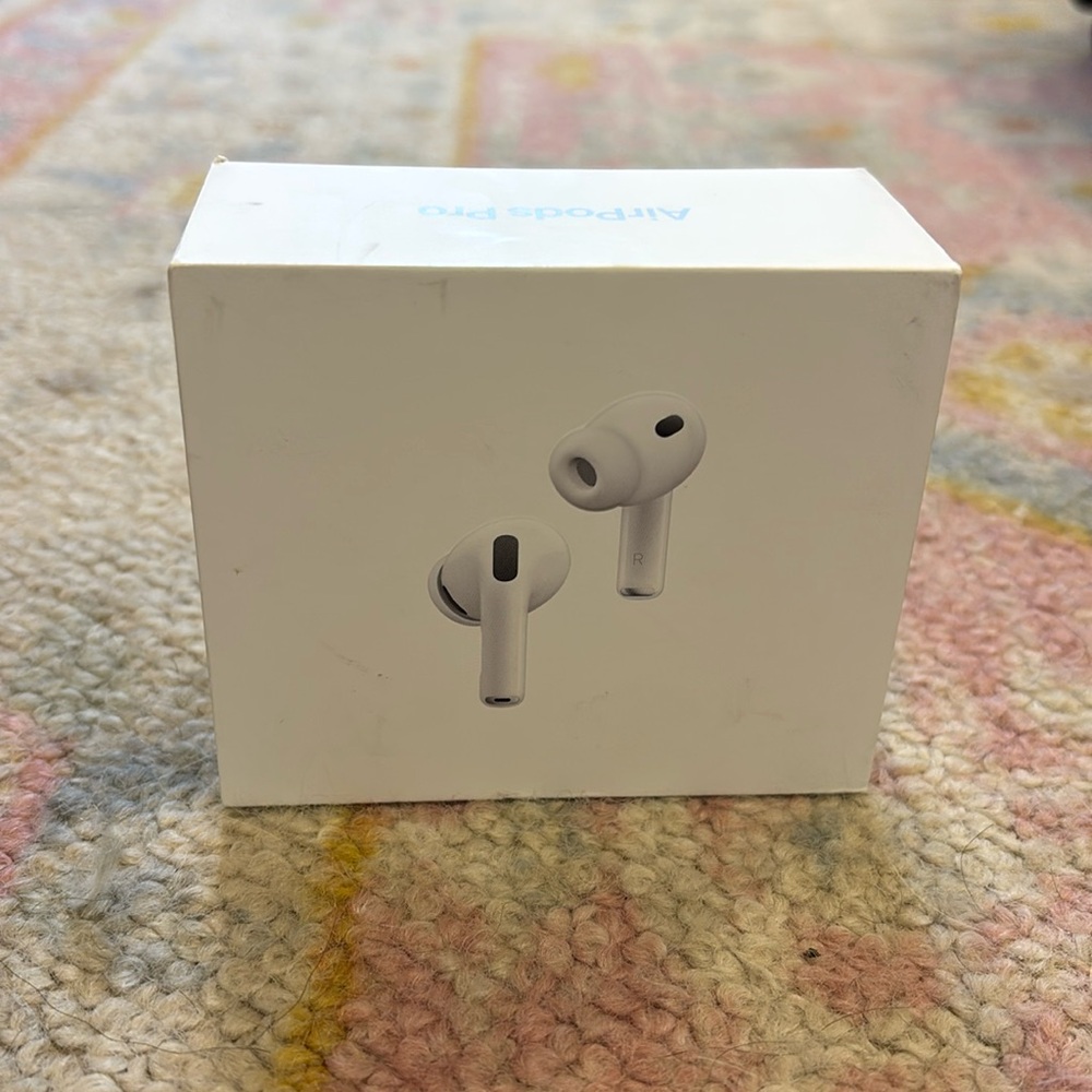 NIB Apple AirPods Pro 3